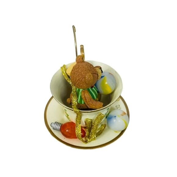 Carlton Cards Heirloom ornaments little treasures 2002 bear in a teacup - Picture 6 of 9